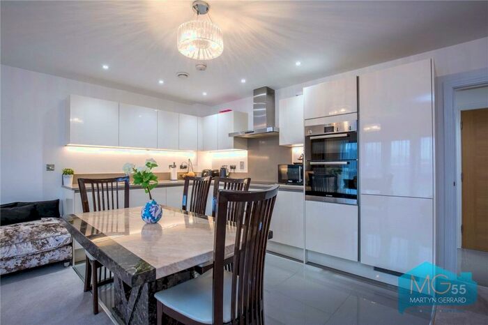 2 Bedroom Apartment To Rent In Arrandene House, Royal Engineers Way, Mill Hill, London, NW7