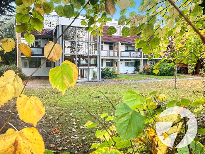 2 Bedroom Maisonette For Sale In Moat Court, Court Road, London, SE9