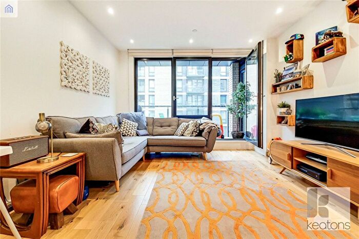 2 Bedroom Flat For Sale In Regalia Point, Palmers Road, London, E2