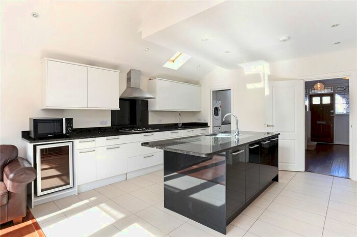 4 Bedroom Detached House To Rent In Delamere Road, Ealing Common, London, W5