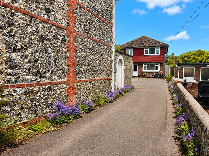 2 Bedroom Flat For Sale In Nevill Road, Rottingdean, Brighton, BN2