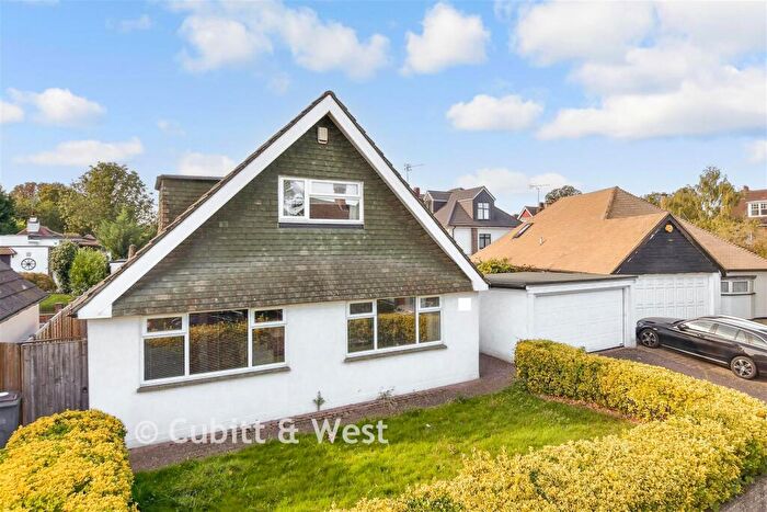 4 Bedroom Chalet For Sale In Binfield Road, South Croydon, Surrey, CR2