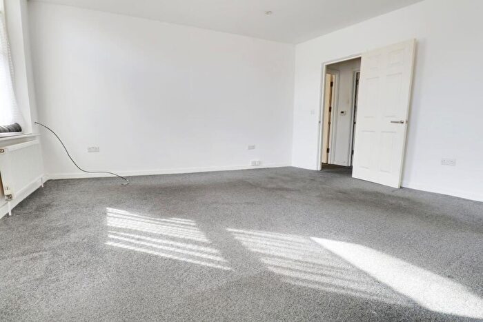 1 Bedroom Flat To Rent In High Street, Beckenham, BR3