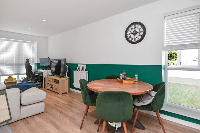 1 Bedroom Flat For Sale In Saxon Court, Smith Street, Shoebury Village, Essex, SS3