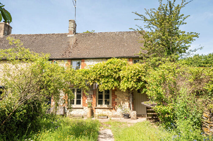 3 Bedroom End Of Terrace House For Sale In The Green, Fawler, Chipping Norton, OX7