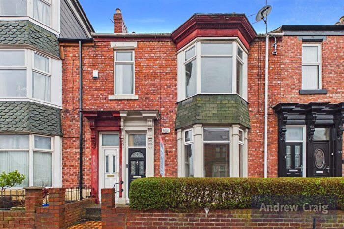 3 Bedroom Flat For Sale In Stanhope Road, South Shields, NE33