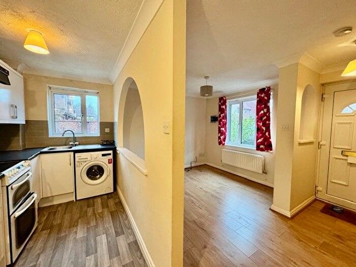 1 Bedroom Property To Rent In Cowley Close, Southampton, SO16