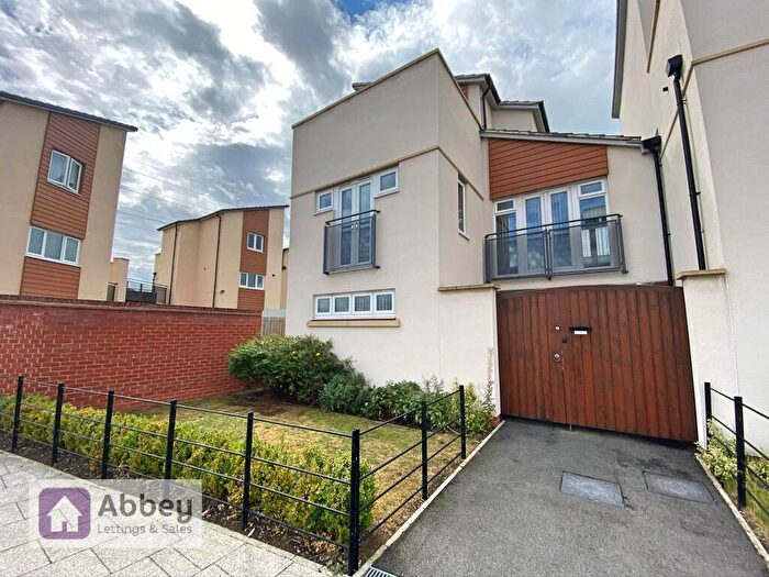 3 Bedroom Semi-Detached House To Rent In Watkin Road, Leicester, LE2