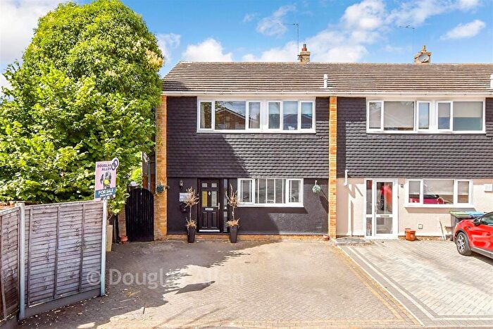 4 Bedroom End Of Terrace House For Sale In The Birches, Epping, Essex, CM16