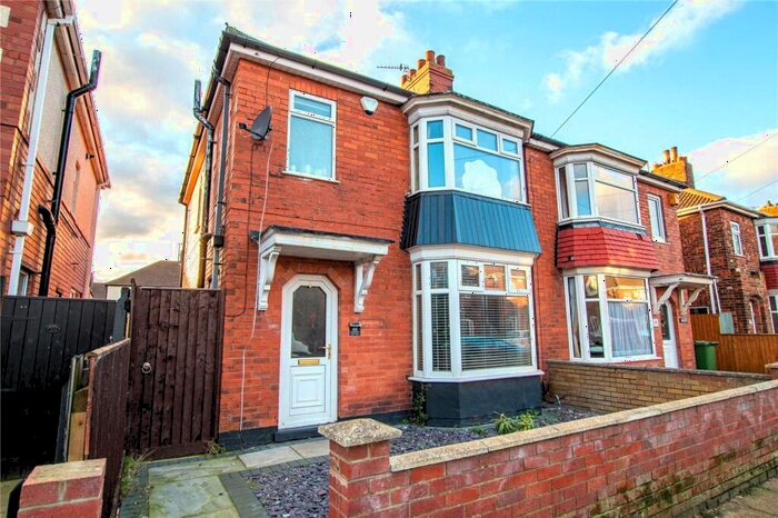 3 Bedroom Semi-Detached House To Rent In Colin Avenue, Grimsby, N E Lincs, DN32