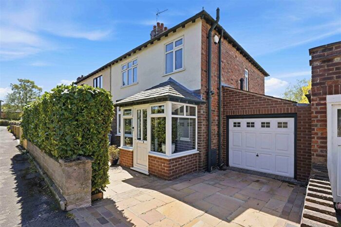 3 Bedroom Semi Detached House For Sale In Swettenham Street, Macclesfield, SK11