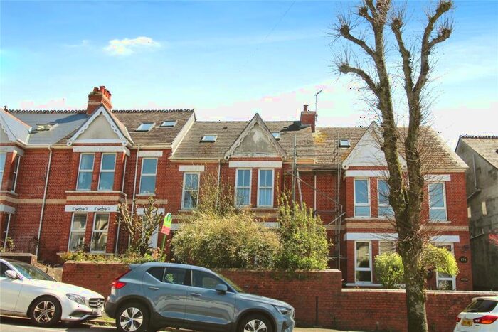 5 Bedroom Terraced House To Rent In Victoria Road, Plymouth, Devon, PL5
