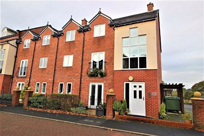 2 Bedroom Flat For Sale In Greenside, Preston, PR4