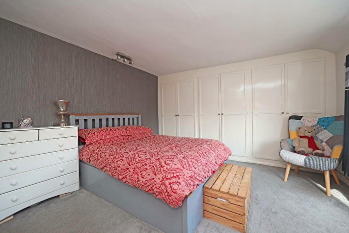 2 Bedroom Character Property For Sale In Oulton Road, Stone, Staffordshire, ST15