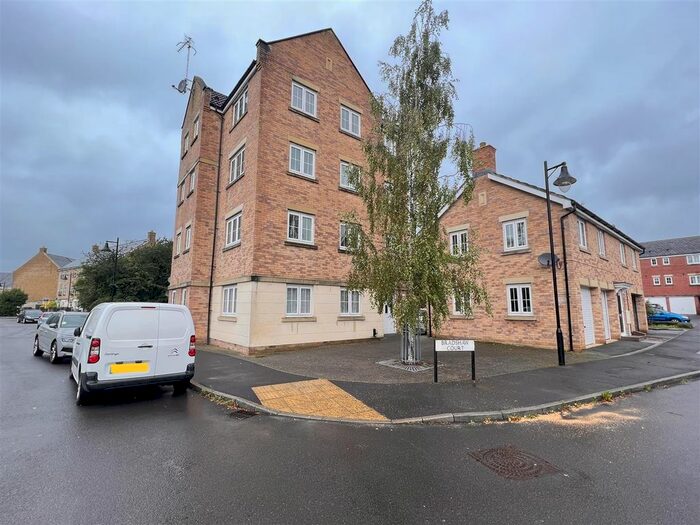 2 Bedroom Flat To Rent In Bradshaw Court, Haydon End, Swindon, SN25