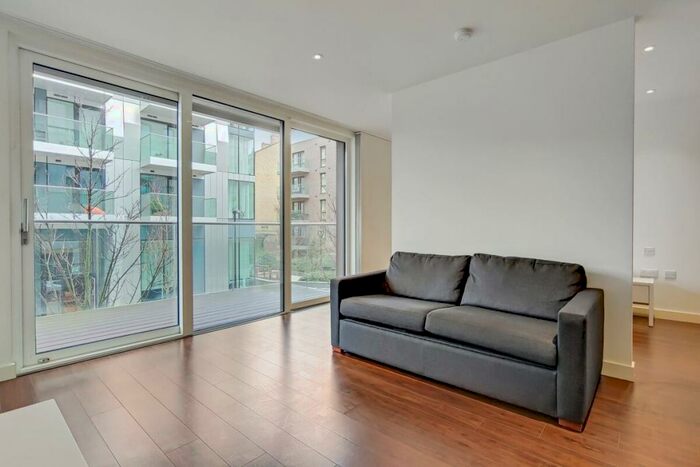 Apartment To Rent In City View Apartments, London, N4