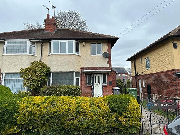 3 Bedroom Semi-Detached House To Rent In Moorfield Road, Leeds, LS12