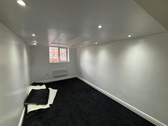 5 Bedroom Terraced House To Rent In Inkerman Street, Wolverhampton, WV10