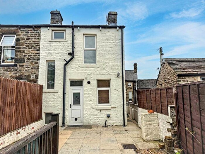 2 Bedroom Terraced House For Sale In North Street, Silsden, BD20