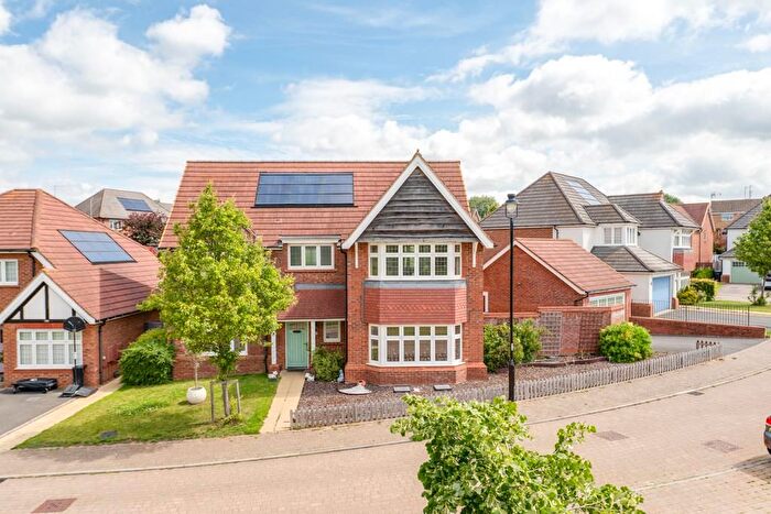 4 Bedroom Detached House For Sale In Chapel Close, Barton Seagrave, NN15