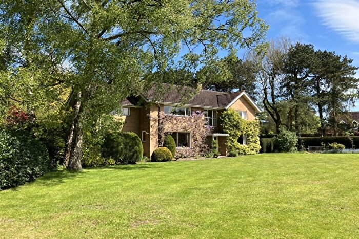 6 Bedroom Detached House For Sale In Sandiway Village Set In . Acre, CW8