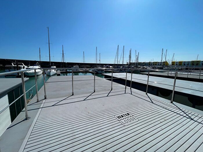 1 Bedroom Flat For Sale In Brighton Marina, Brighton, BN2