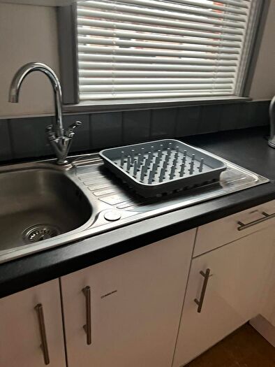 1 Bedroom House To Rent In Glenfield Road, LE3