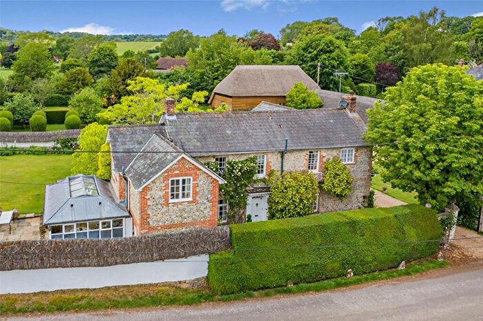 4 Bedroom House For Sale In Upton, Andover, Hampshire, SP11