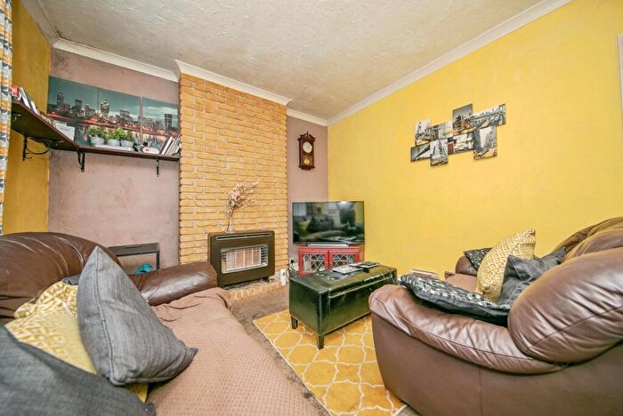 2 Bedroom Semi-Detached House For Sale In Bramford Lane, Ipswich, Suffolk, IP1