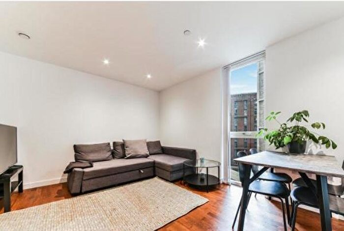 1 Bedroom Apartment To Rent In Discovery Tower, Canning Town, London, E16
