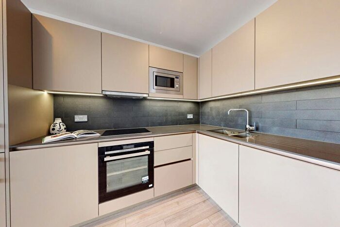 1 Bedroom Flat To Rent In New Kent Road, London, SE1