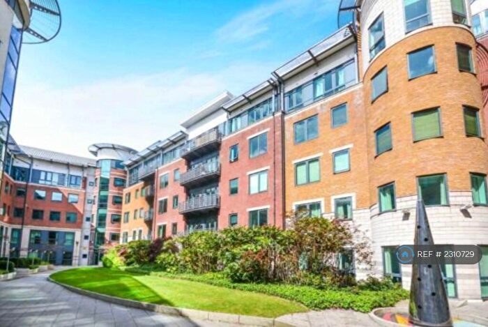 2 Bedroom Flat To Rent In City South, Manchester, M15