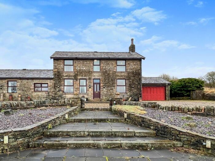 3 Bedroom Detached House To Rent In The Farm House, New Butterworth Farm, Cox Green Road, Egerton, Bolton, BL7