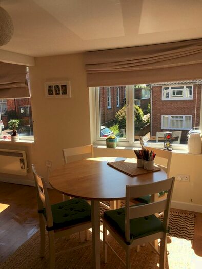 1 Bedroom Flat To Rent In Milton Rd, Little Irchester, NN8