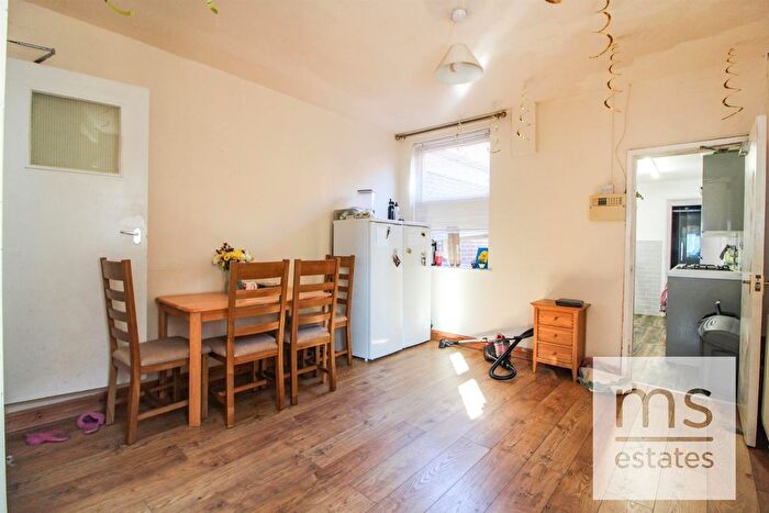 3 Bedroom End Terrace House To Rent In Harley Street, Nottingham, NG7