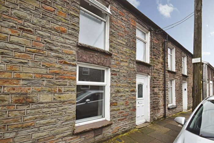 3 Bedroom Terraced House To Rent In Edmondstown Road, Tonypandy, CF40