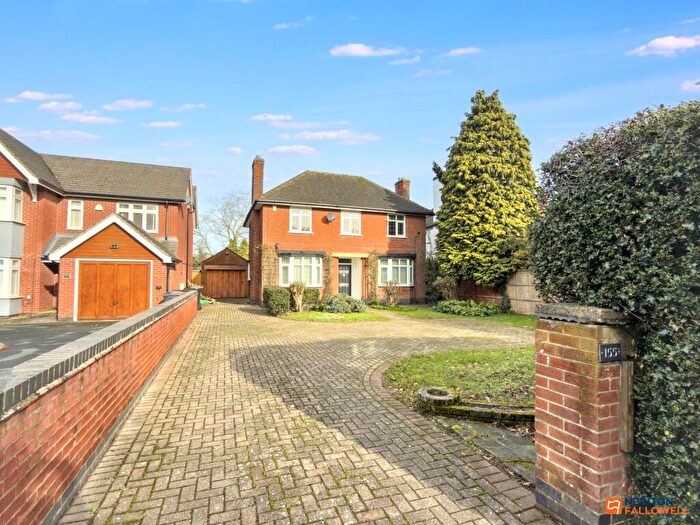 3 Bedroom Detached House For Sale In Broom Leys Road, Coalville, LE67