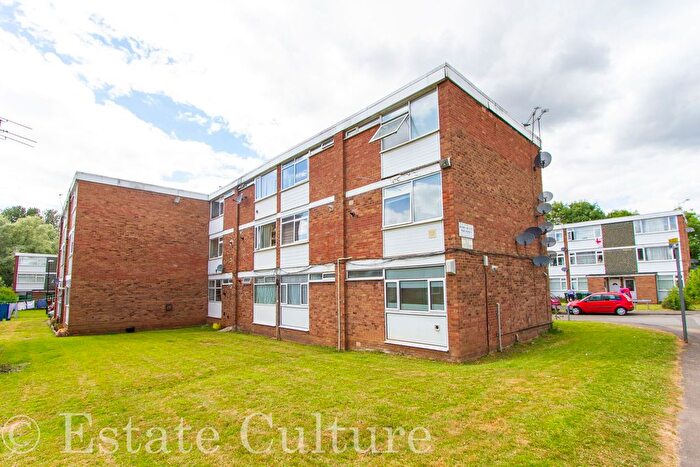 2 Bedroom Maisonette To Rent In Darnford Close, Coventry, CV2