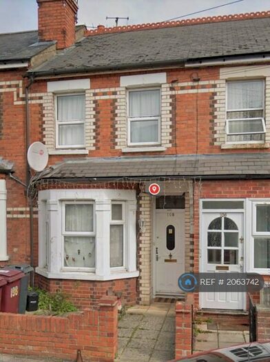 3 Bedroom Terraced House To Rent In Sherwood Street, Reading, RG30
