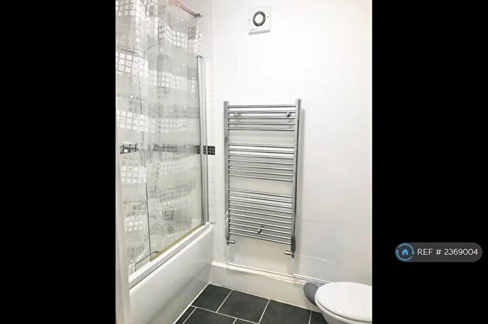 4 Bedroom Terraced House To Rent In Western Street, Swansea, SA1