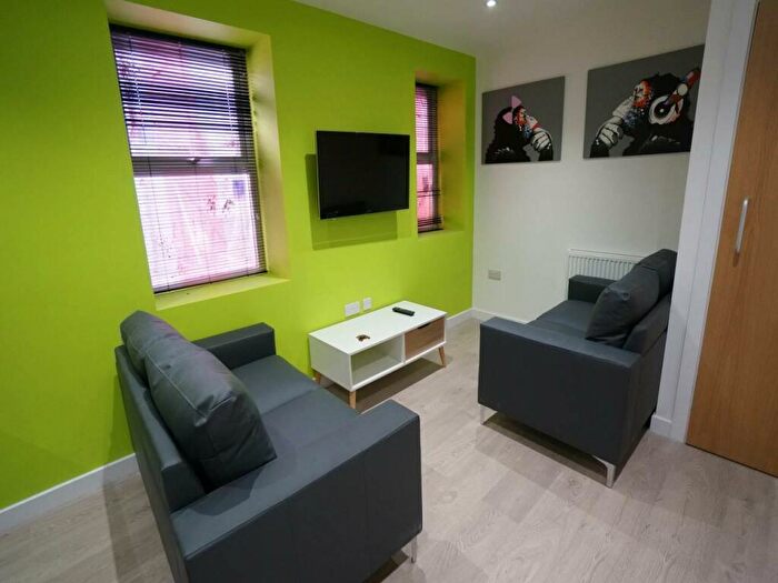 7 Bedroom House To Rent In Holyhead Road, Bangor, LL57