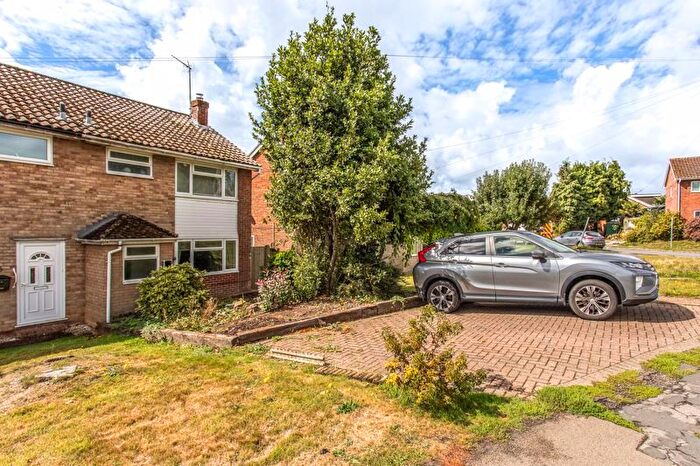 3 Bedroom Semi-Detached House For Sale In Downsview Crescent, Uckfield, TN22