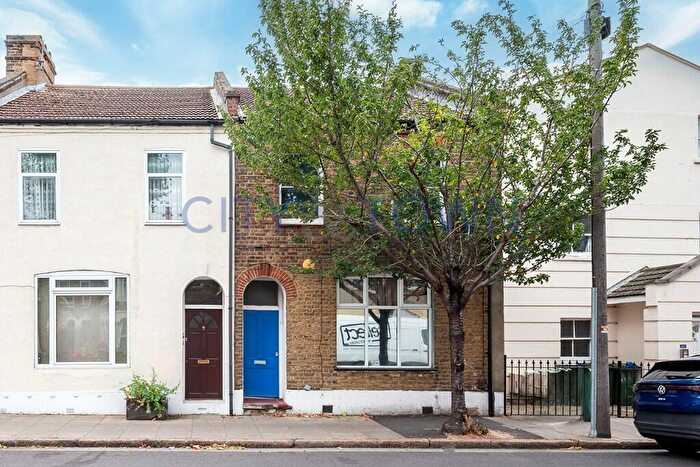 2 Bedroom Flat To Rent In Balaam Street, London, E13