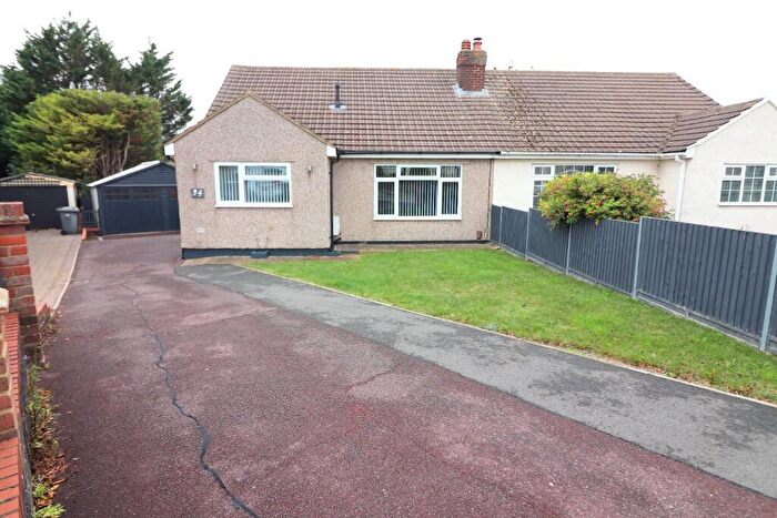 2 Bedroom Semi-Detached Bungalow For Sale In The Furrows, Warden Hills, Luton, LU3