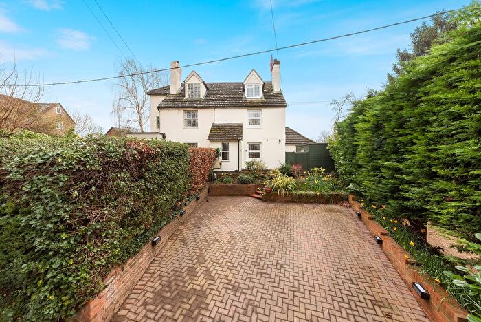 4 Bedroom Semi Detached House For Sale In Spout Lane, Brenchley, Tonbridge, TN12