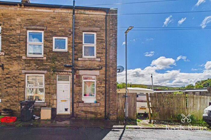2 Bedroom End Of Terrace House For Sale In Boardman Street, Todmorden, OL14