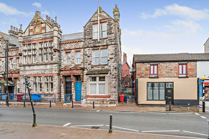 4 Bedroom End Of Terrace House For Sale In Market Street, Dalton-in-furness, LA15