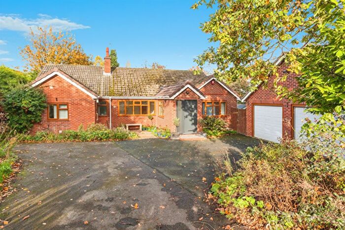 3 Bedroom Detached House For Sale In Slack Lane, Crofton, Wakefield, WF4