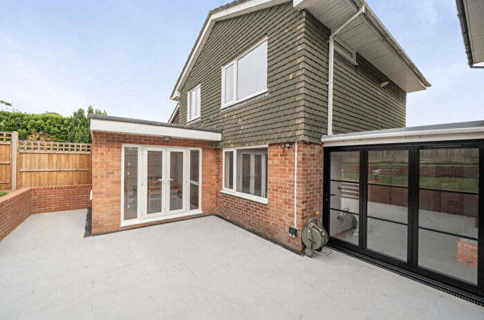 3 Bedroom Detached House For Sale In Winslade Road, Winchester, Hampshire, SO22