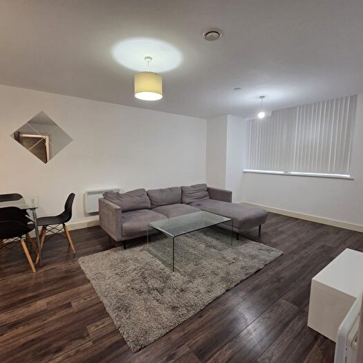1 Bedroom Flat To Rent In Broad Street, Birmingham, West Midlands, B15